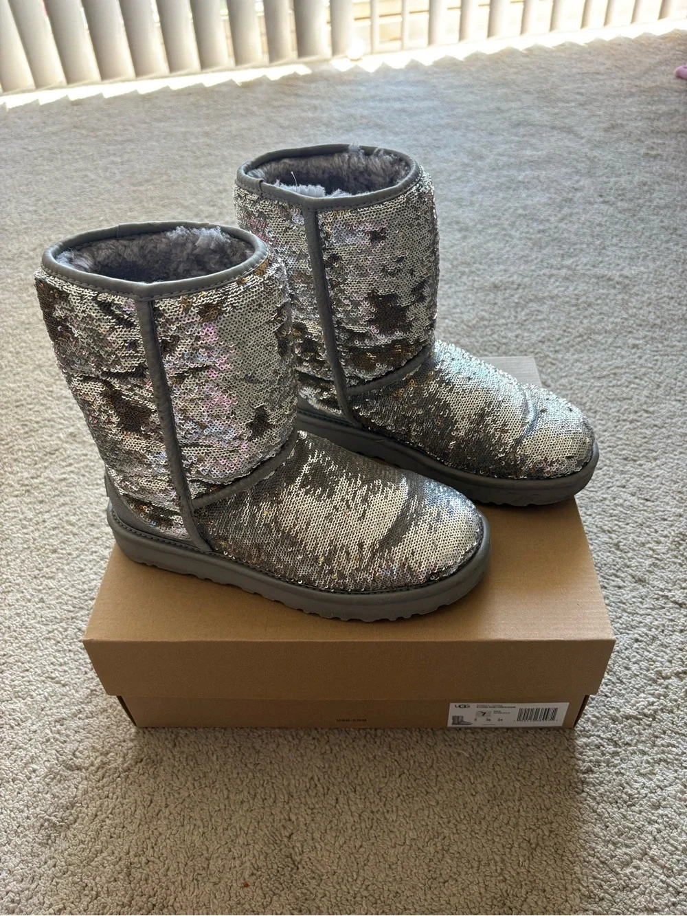 UGG Classic Short Cosmos Sequin Boots - Silver/Gold